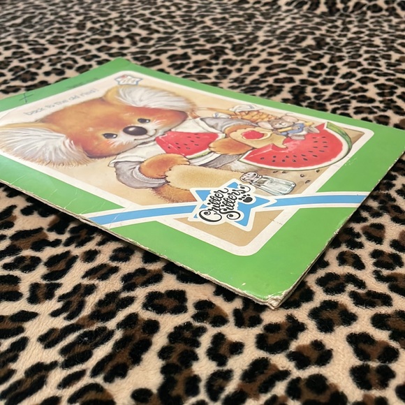 Vintage CRITTERS SITTERS Folder Mead Scratch N Sniff Koala 🐨 Rare 80's Retro - Picture 10 of 16